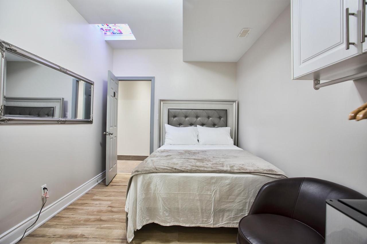 Toronto Rooms And Suites Dış mekan fotoğraf