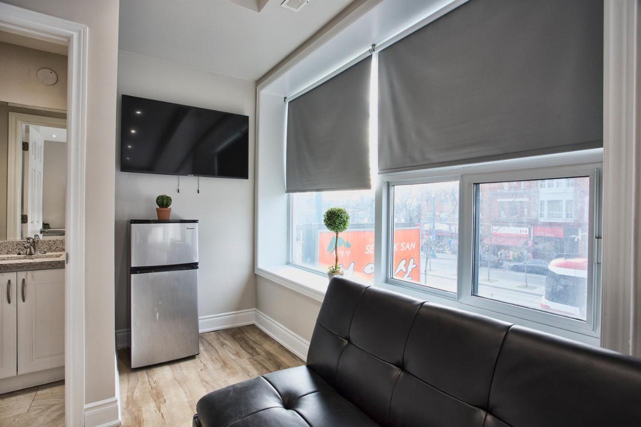 Toronto Rooms And Suites Dış mekan fotoğraf
