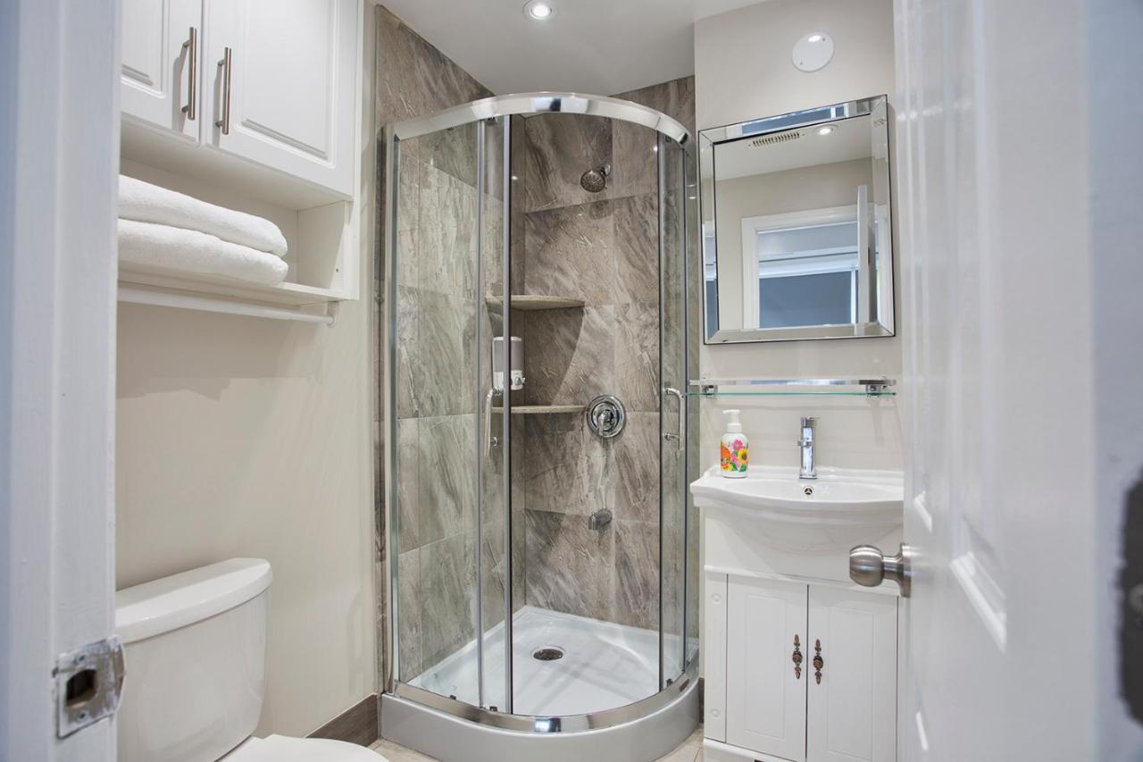 Toronto Rooms And Suites Dış mekan fotoğraf