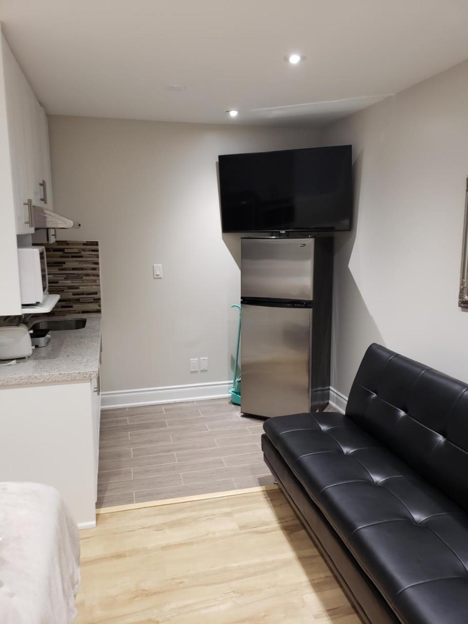 Toronto Rooms And Suites Dış mekan fotoğraf