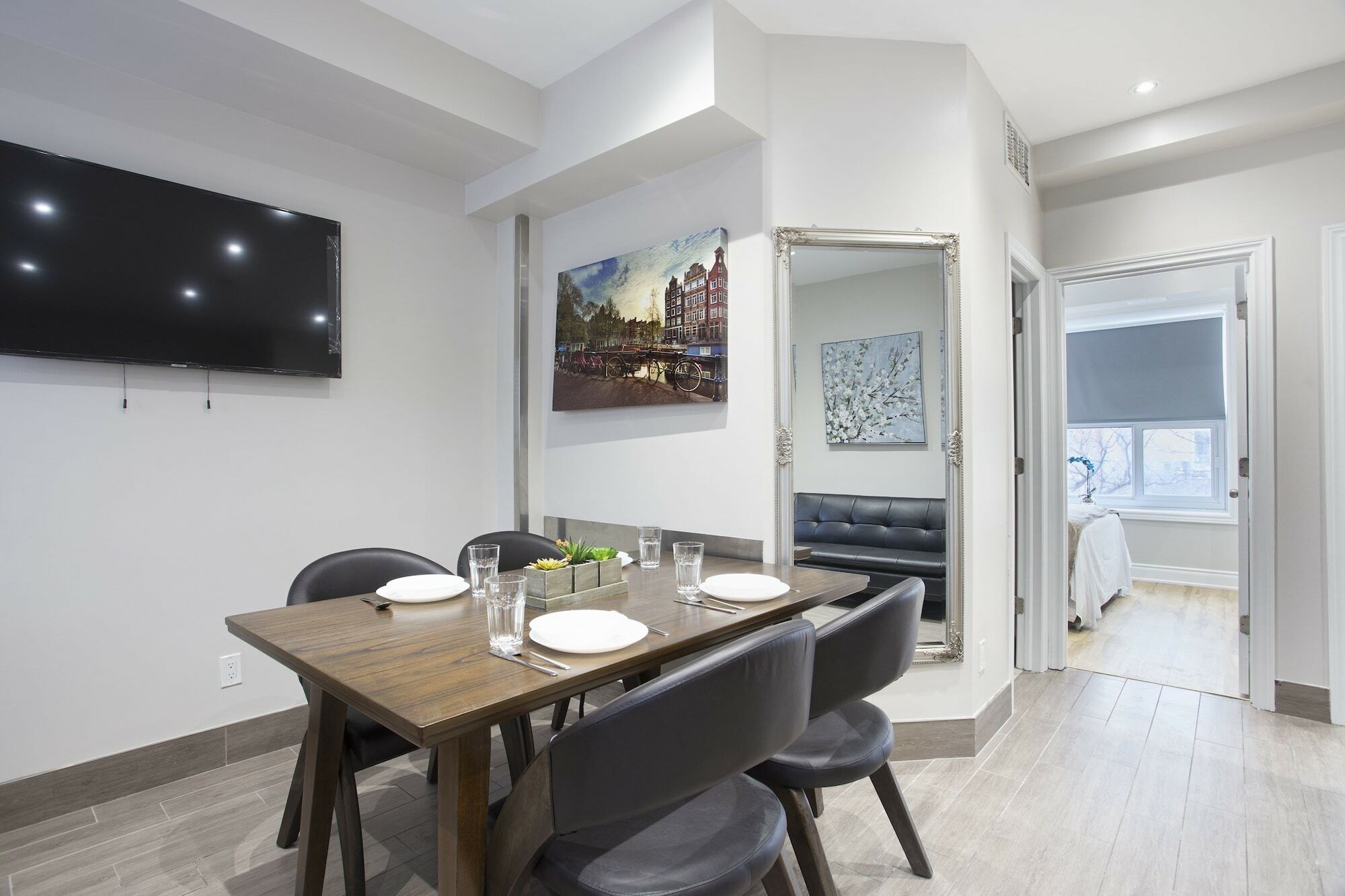 Toronto Rooms And Suites Dış mekan fotoğraf